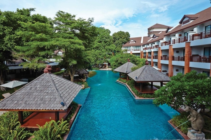 tropical-pool